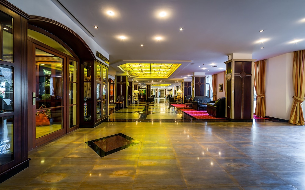 Hotel Helena Sands 32/50