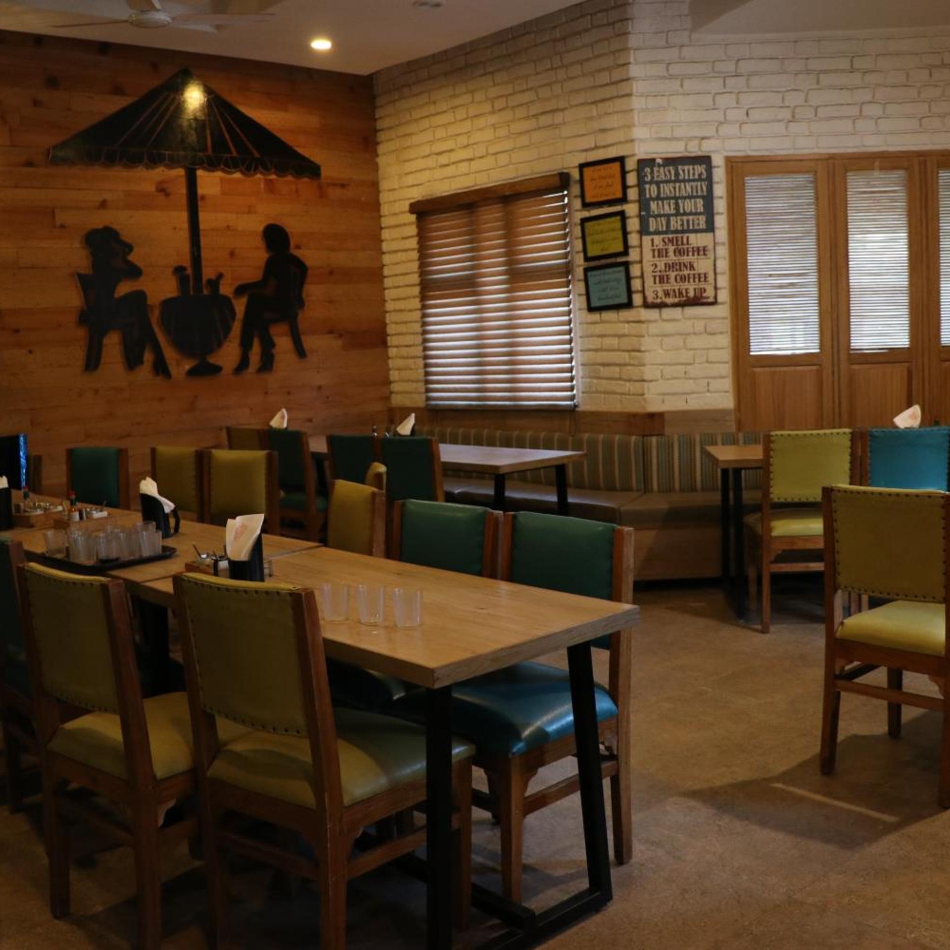 Little Chef Hotel 38/55