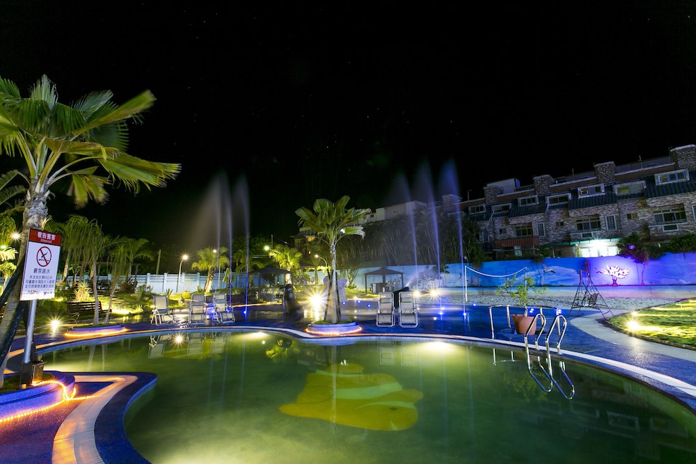 Clownfish Resort 5/64