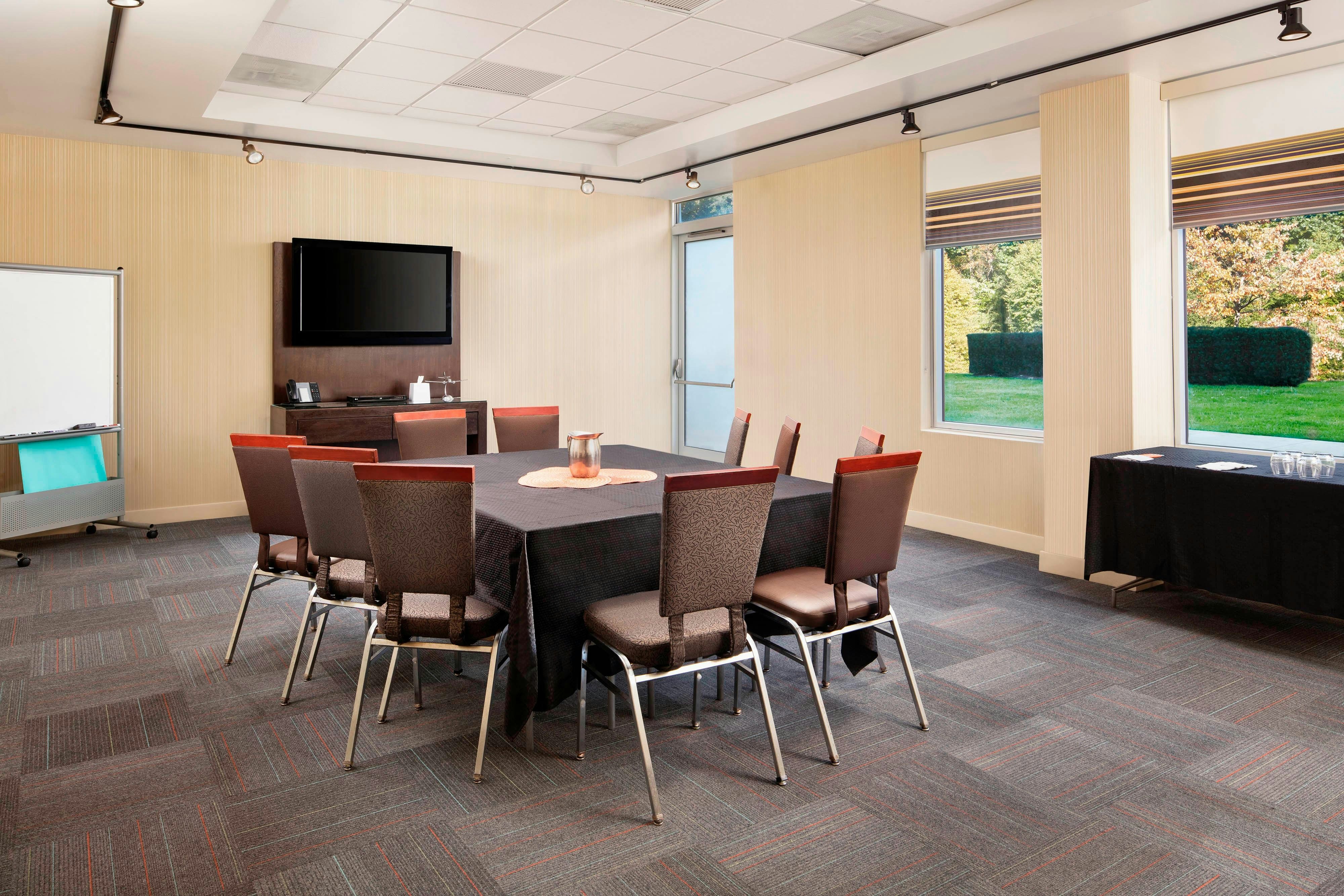 Aloft Bwi Baltimore Washington International Airport 8/9