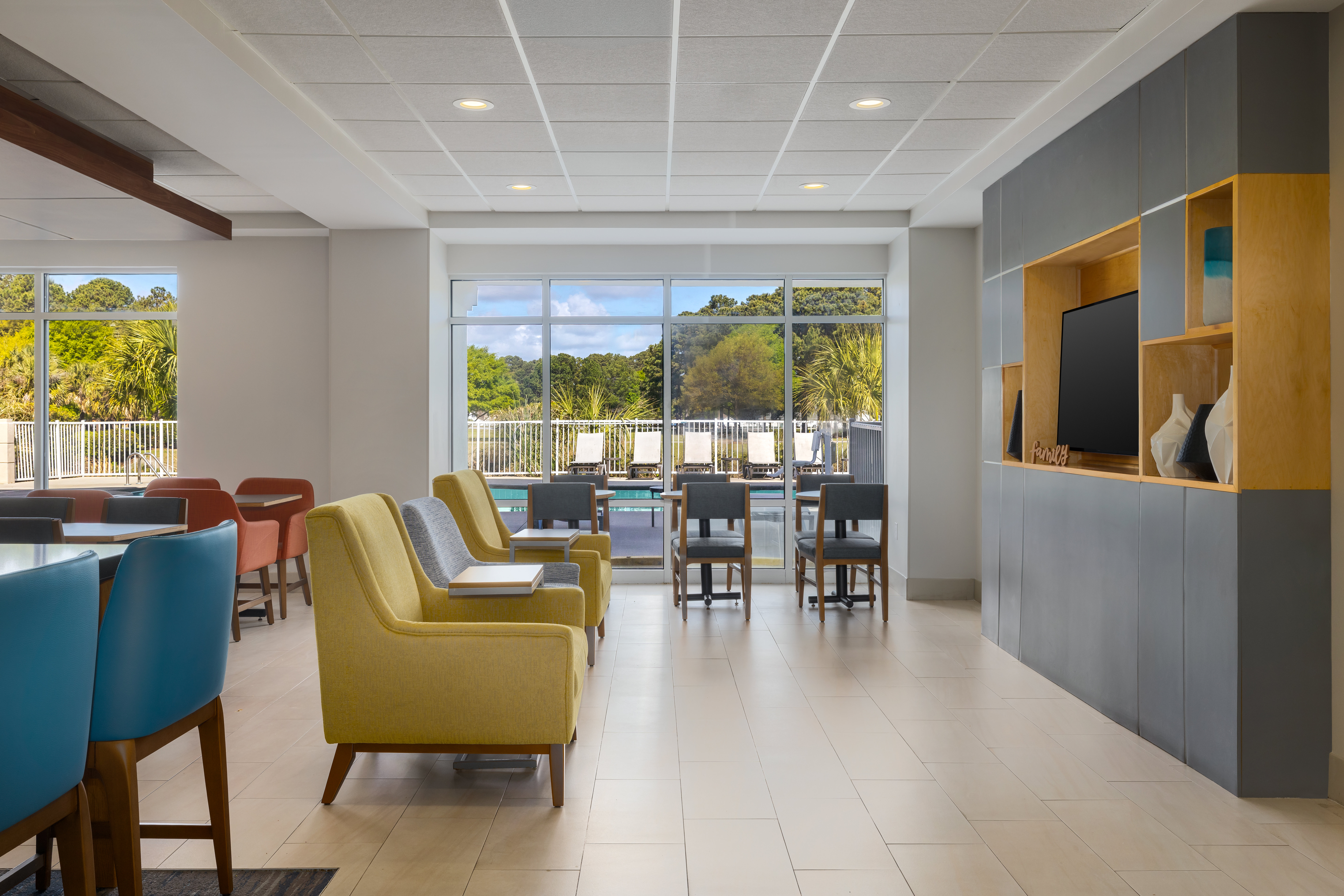 Holiday Inn Express Myrtle Beach-Broadway at the Beach 36/56