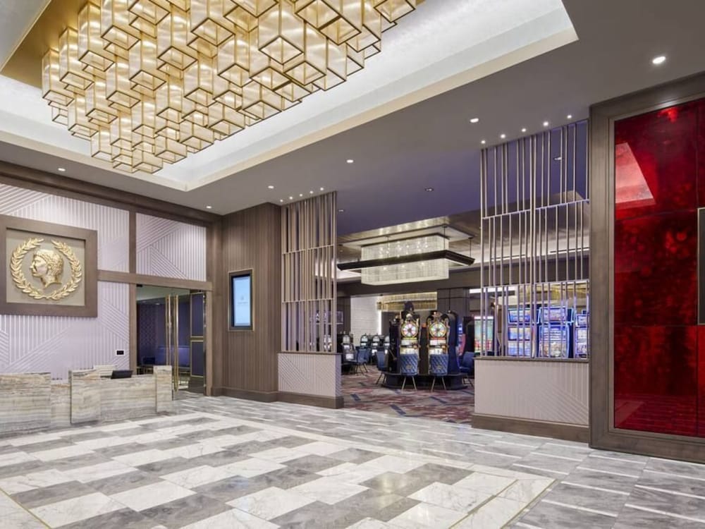 Caesars Southern Indiana - A Caesars Rewards Destination 5/48