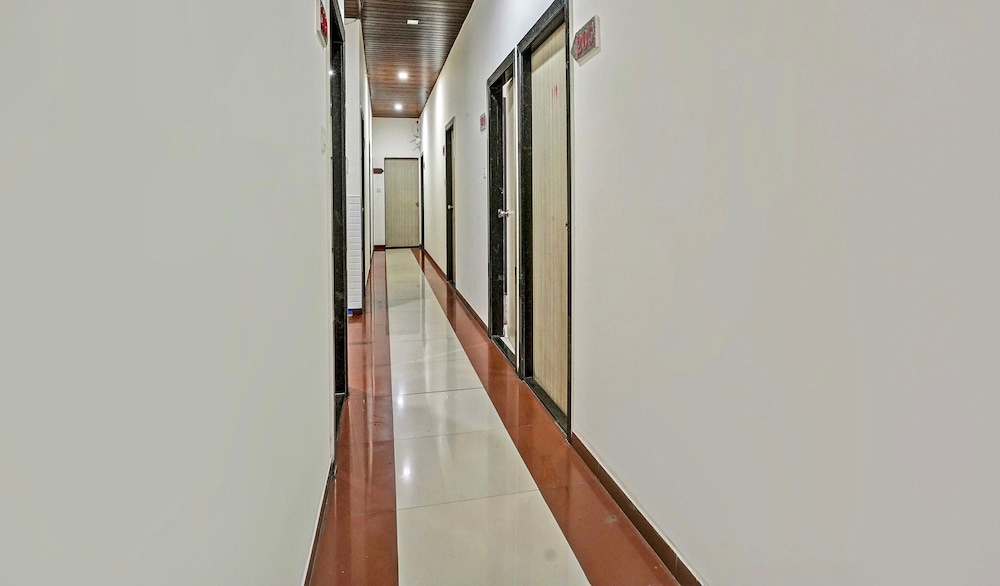 OYO Rooms Sakinaka Junction 32/34