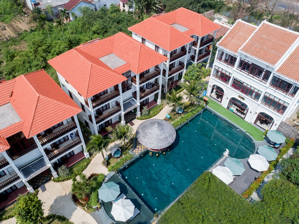 Emotion Villa Hoi An 34/70