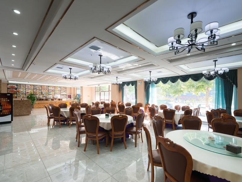 Greentree Inn Qinhuangdao Changli Life Square Duanyang St East Section Expss Hotel 28/36