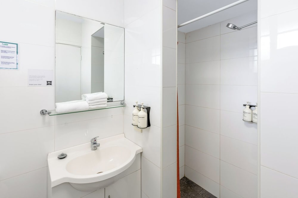 Ibis Styles Albany 59/59