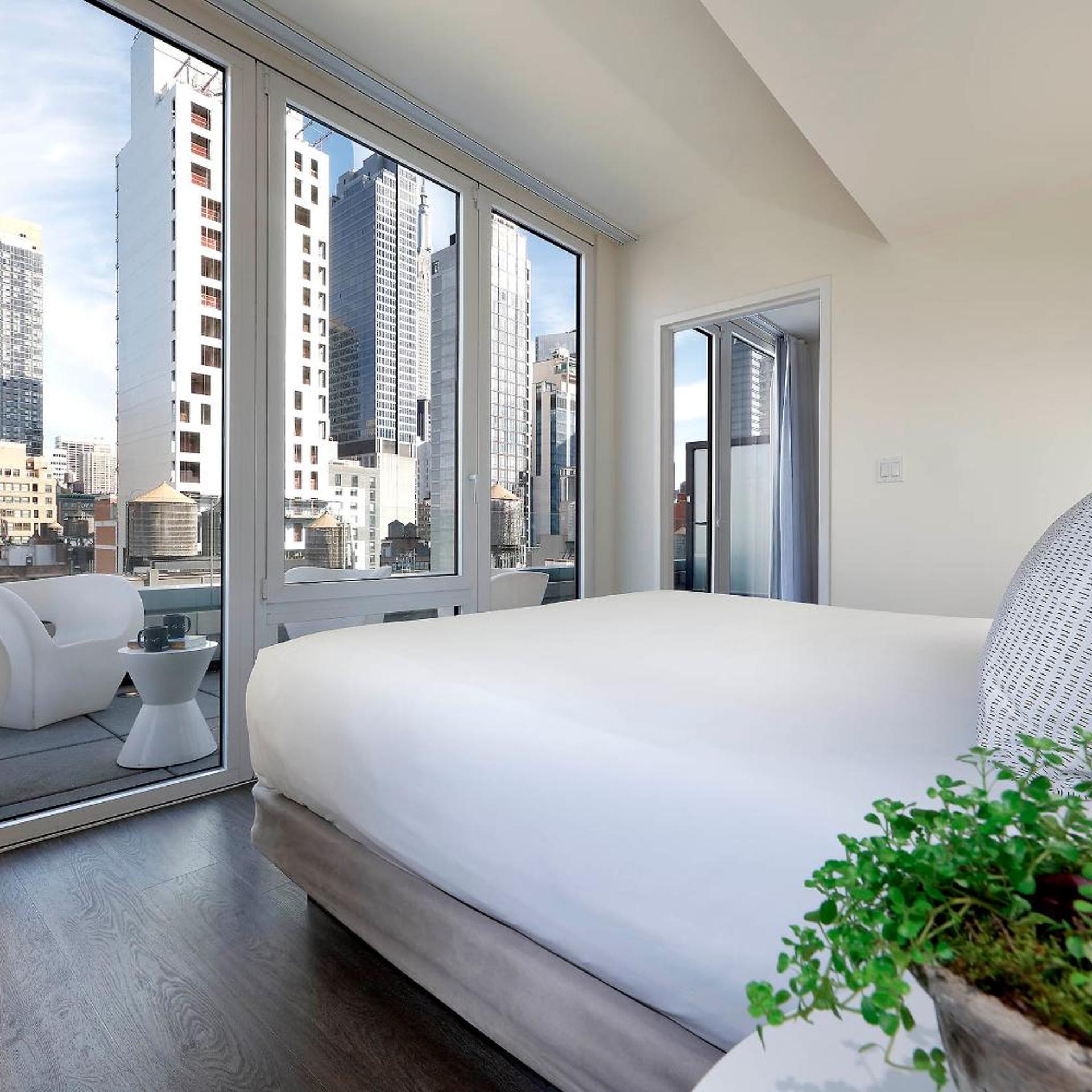 Town House, Suite, King Bed, Terrace