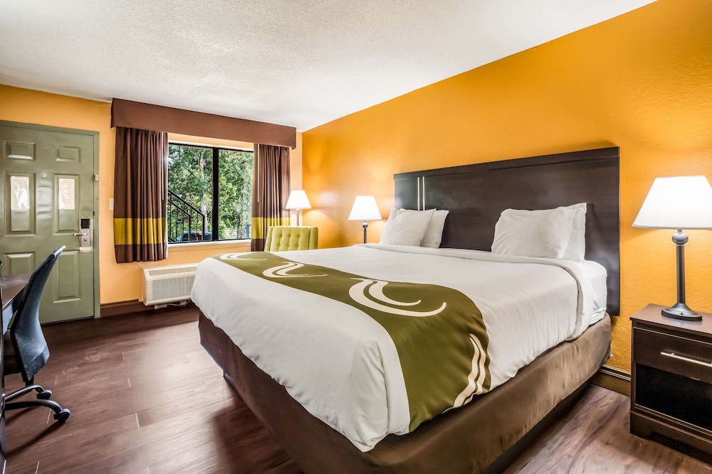 Quality Inn and Suites Corinth West 7/26