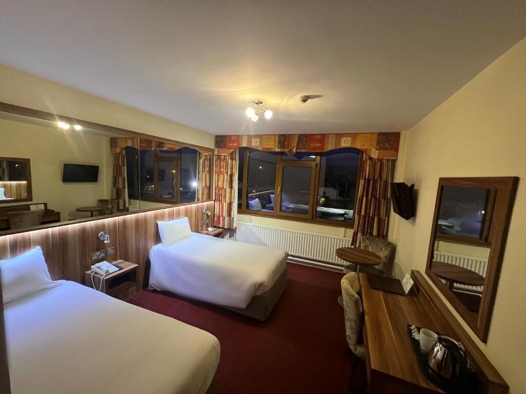 STANDARD, TWIN BEDS