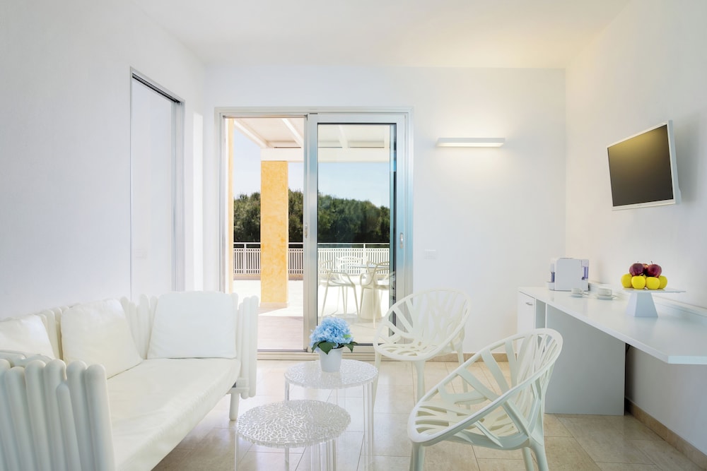 Tirreno Resort 15/44