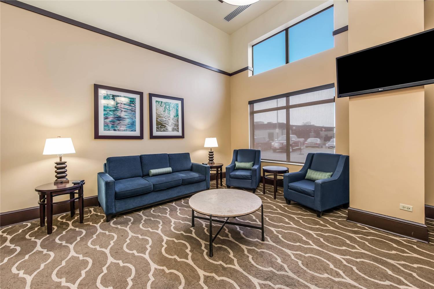 Comfort Suites Chicago O'Hare Airport 14/23