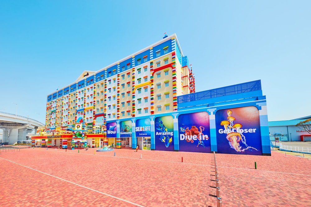Legoland Japan Hotel 3/68