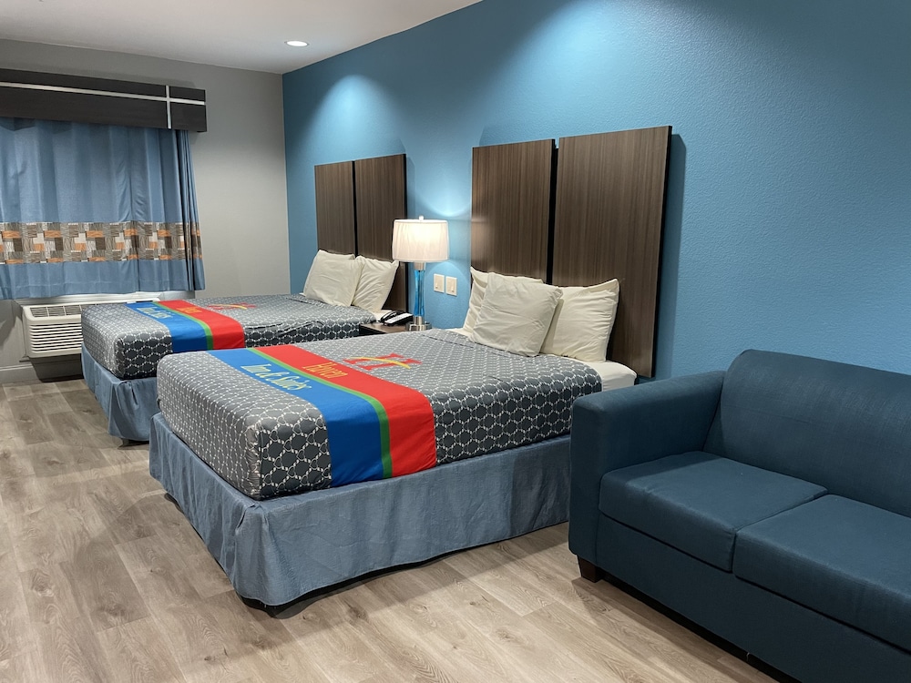 Haven Inn & Suites 23/63