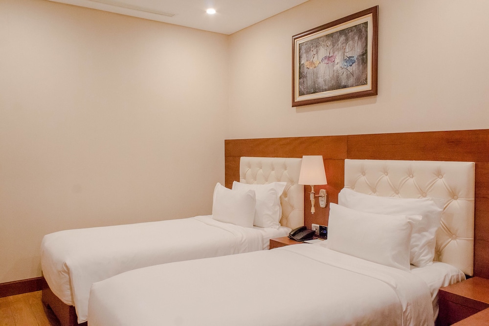 Dlg Hotel 18/70