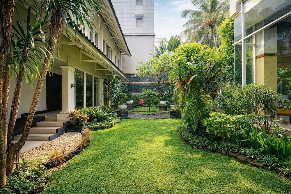 Mirah Hotel 58/65