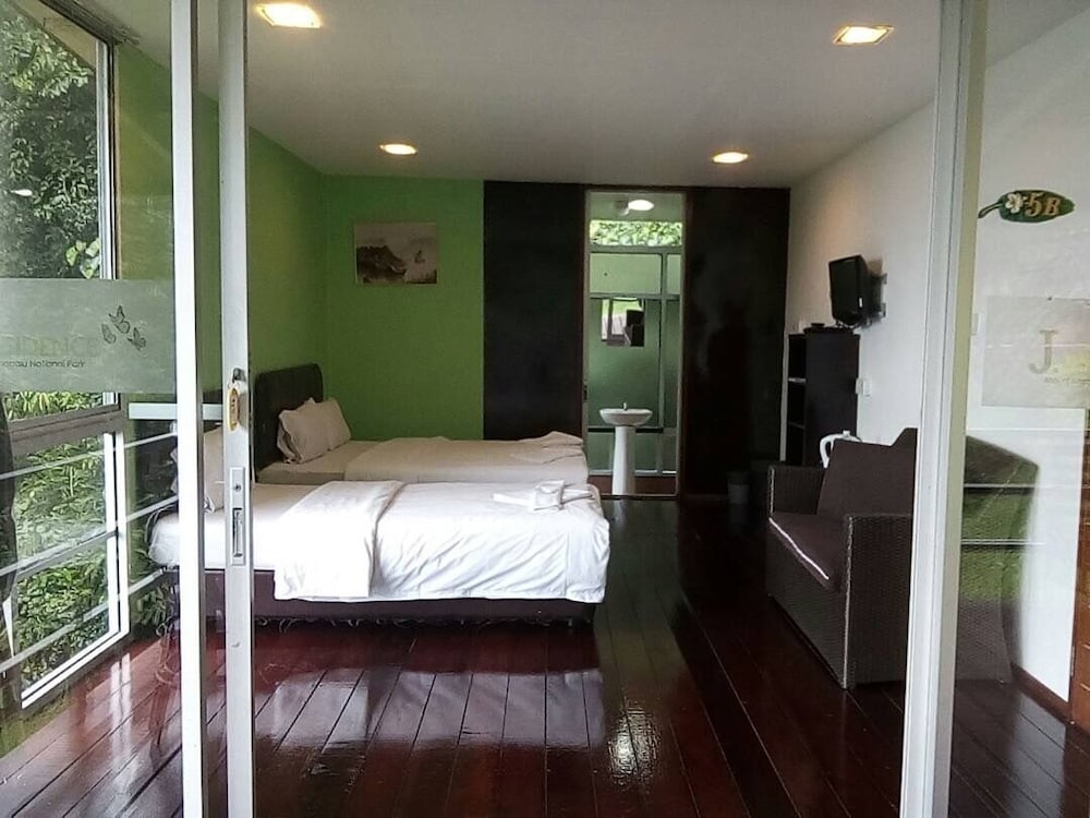 J Residence 16/60