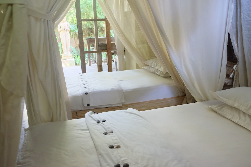Villa Boreh Beach Resort And Spa 38/64