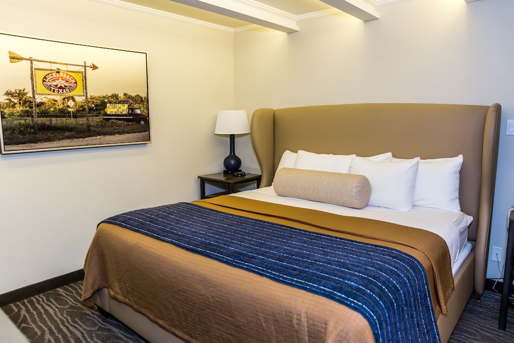 Fredericksburg Inn And Suites 21/53
