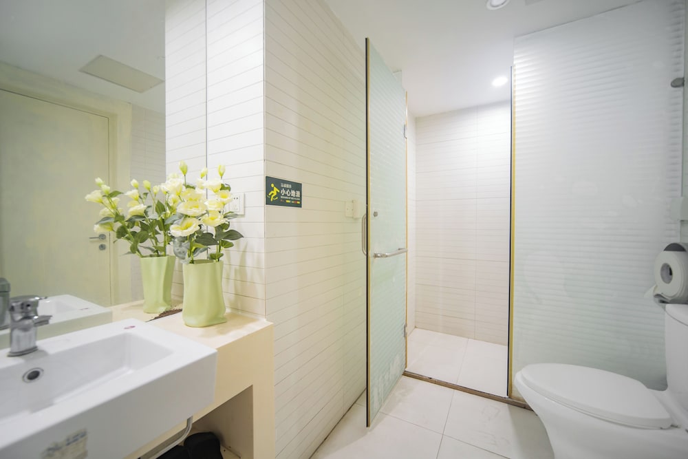 Private-Enjoyed Home ApartHotel - R&amp;F Stanley Apartment 45/50