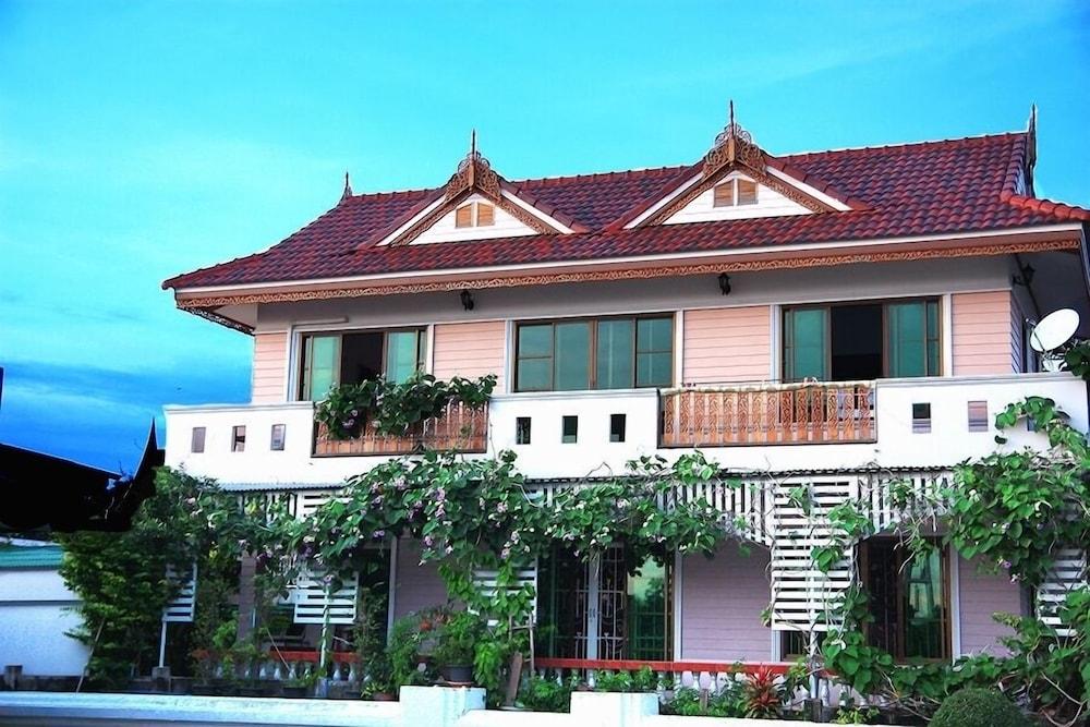 Loy Manee House 5/35