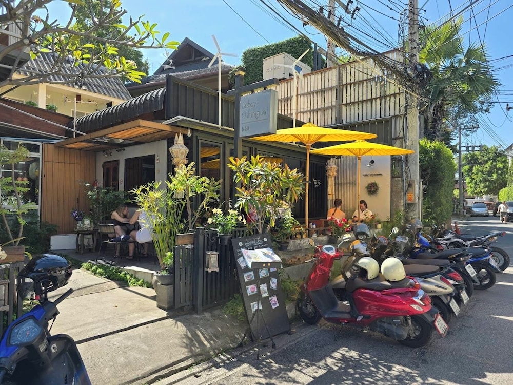 Sabuy Chiangmai Bed & Breakfast 66/73