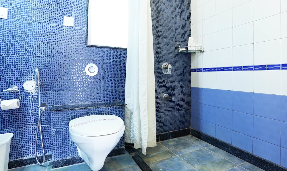 Treebo Trend Edha Suites 6/54
