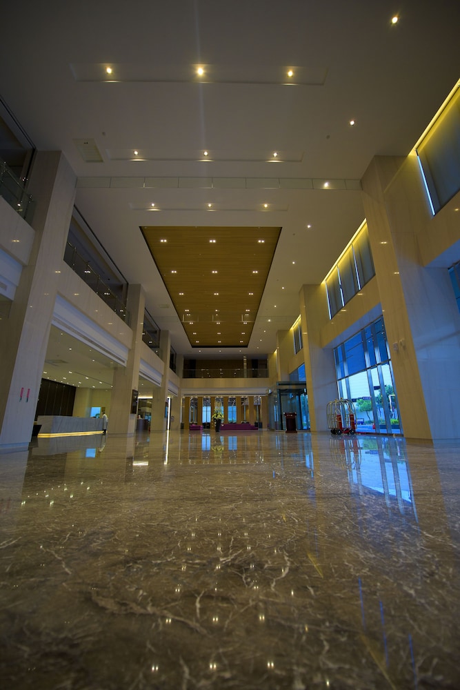Grand Royal Hotel 4/33