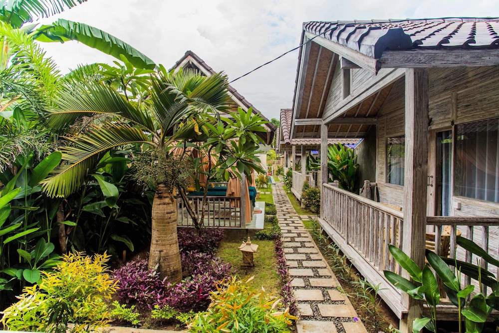 The Syron Huts Lembongan 5/45