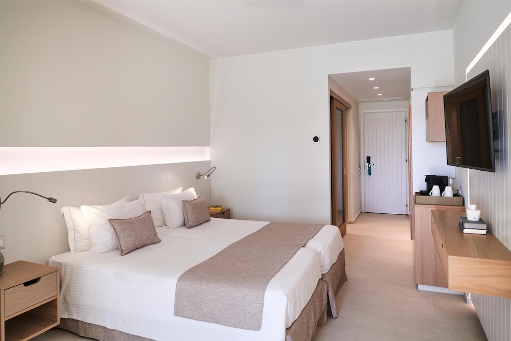 Neptune Luxury Resort 24/78