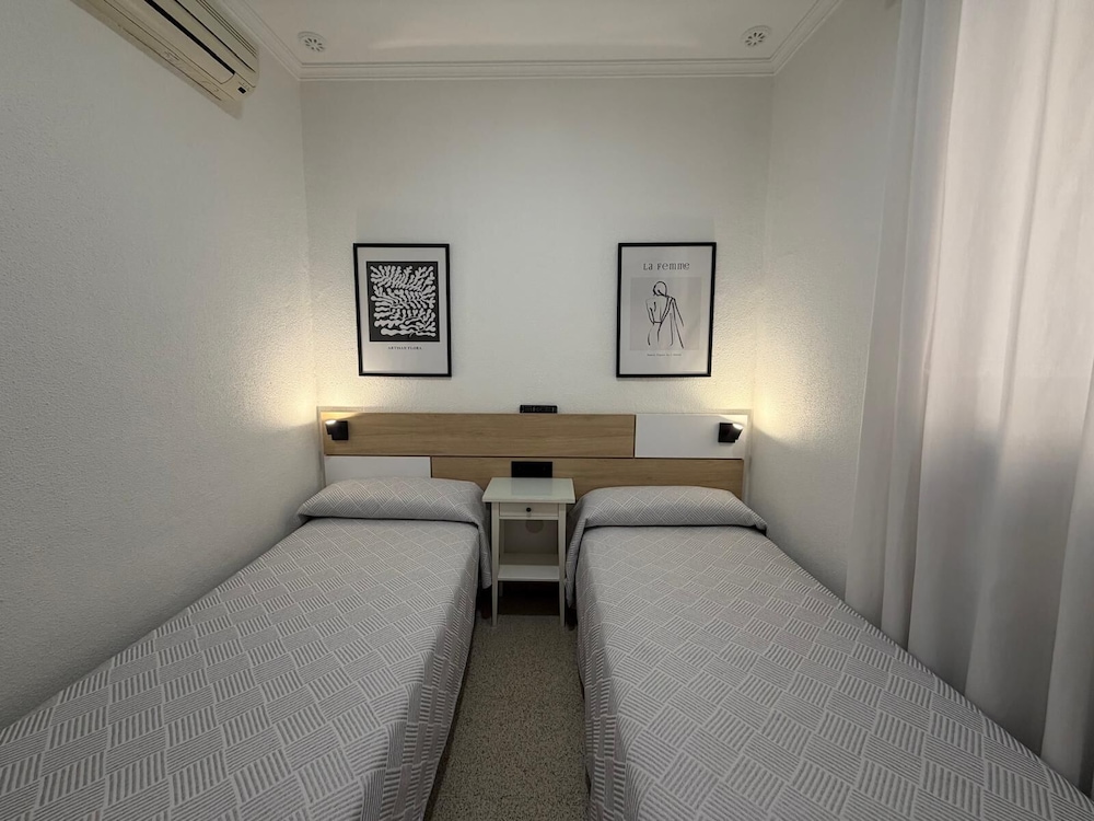 Hostal Bahía 31/50