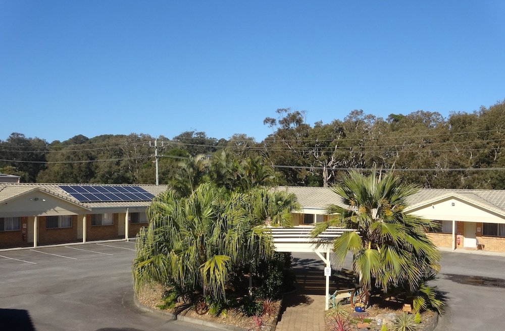 FORSTER PALMS MOTEL 2/50