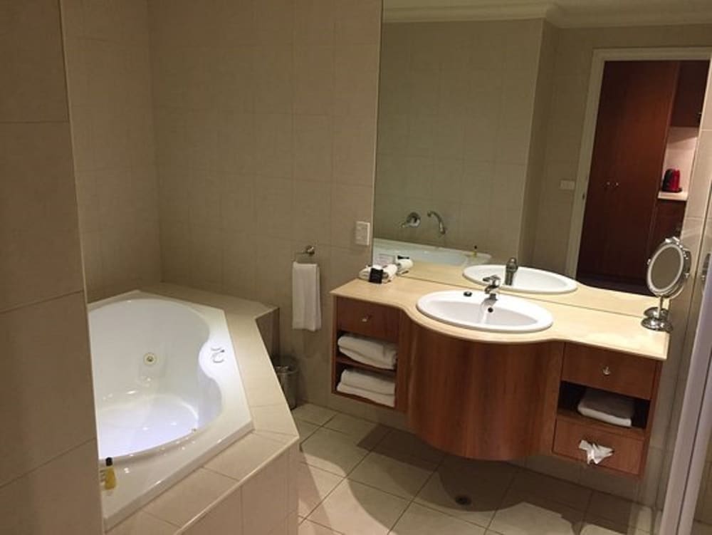 Century Inn 57/57