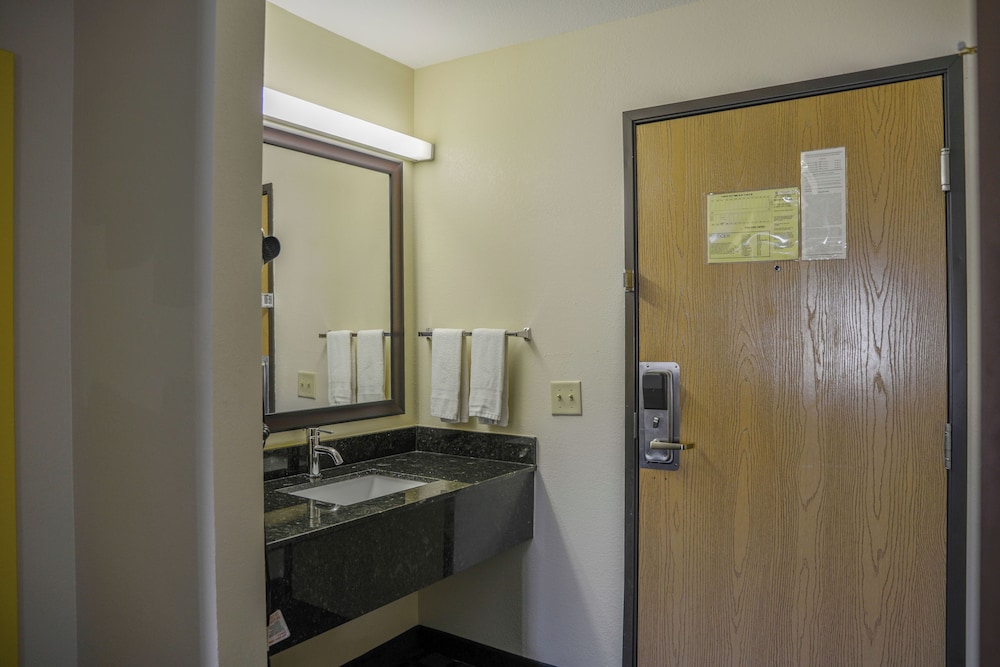 Days Inn by Wyndham Mount Vernon 45/50
