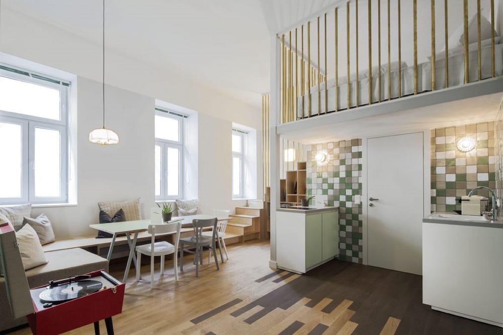Gratzlhotel Meidlingermarkt 30/38