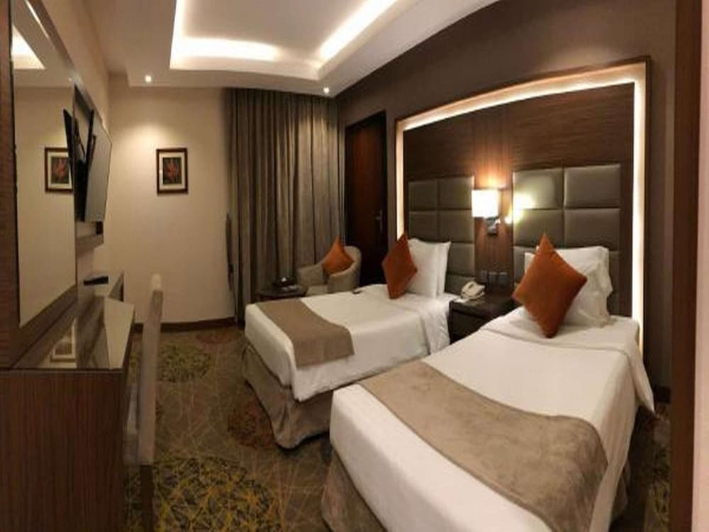 فندق جولدن توليب الخبر كورنيش(Golden Tulip Al Khobar) 27/81