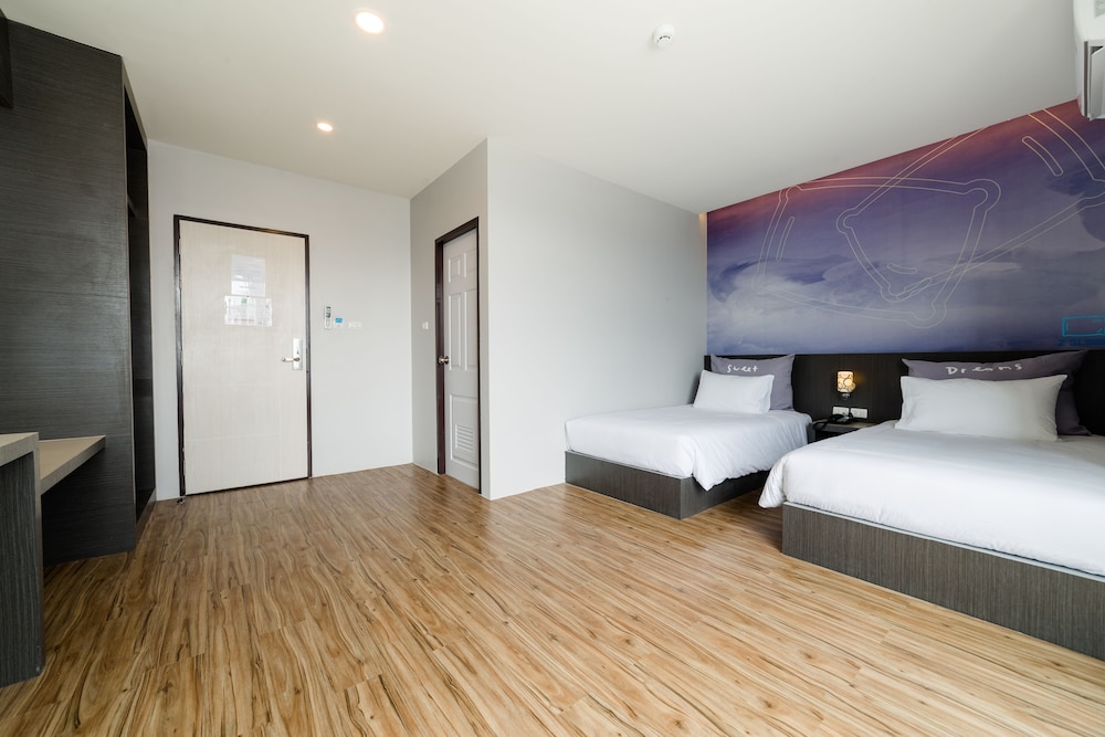 Z Sleep Hotel 30/59