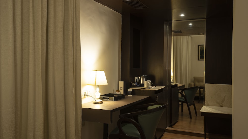 Grand Continent Secunderabad A Sarovar Portico Affiliate Hotel 17/19