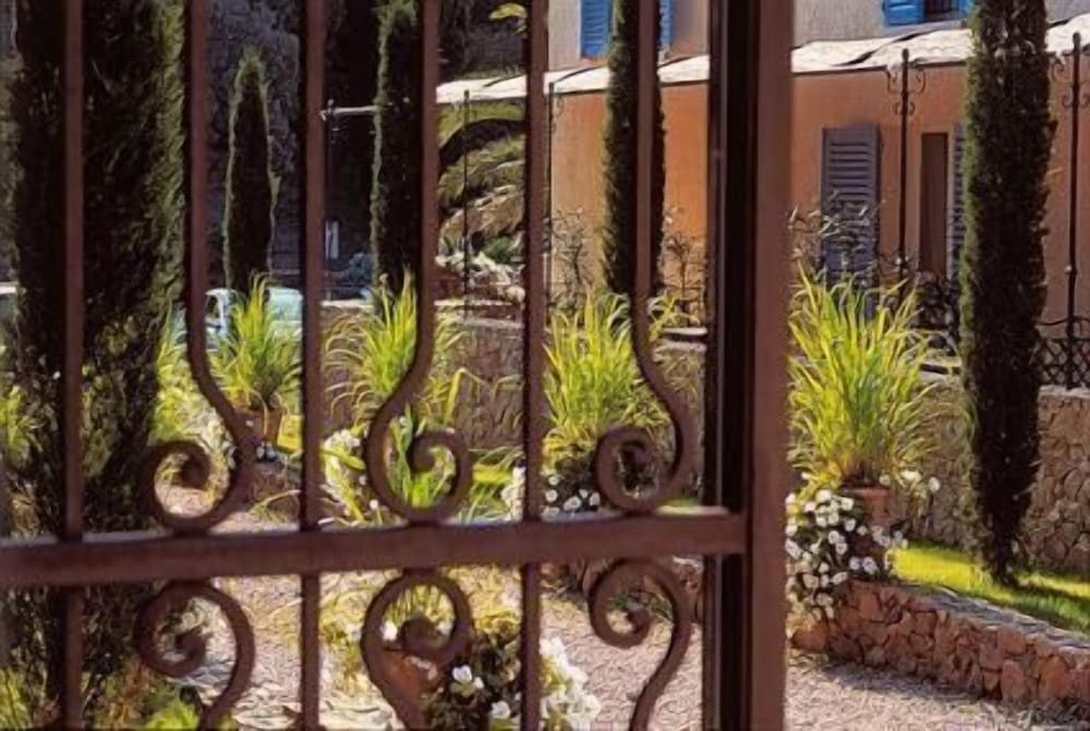 Hotel La Bastide De Valbonne 22/32