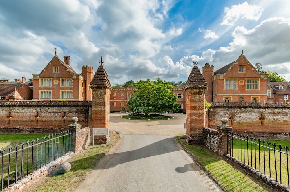 Wotton House 48/51