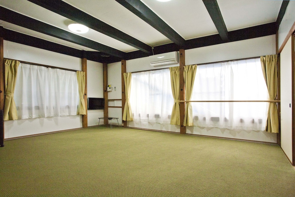 Dormitory Sandanya Guesthouse 22/50