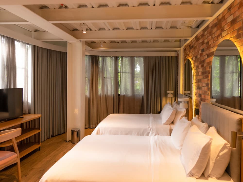 Nomada Hotel Origen 8/27