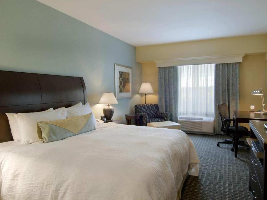 1 BEDROOM, SUITE, KING BED, ACCESSIBLE