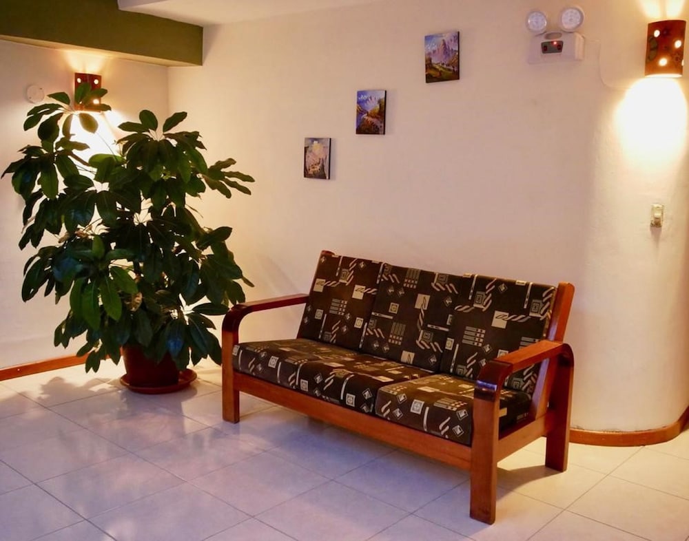 Sol Ollantay Exclusive Hotel 33/38