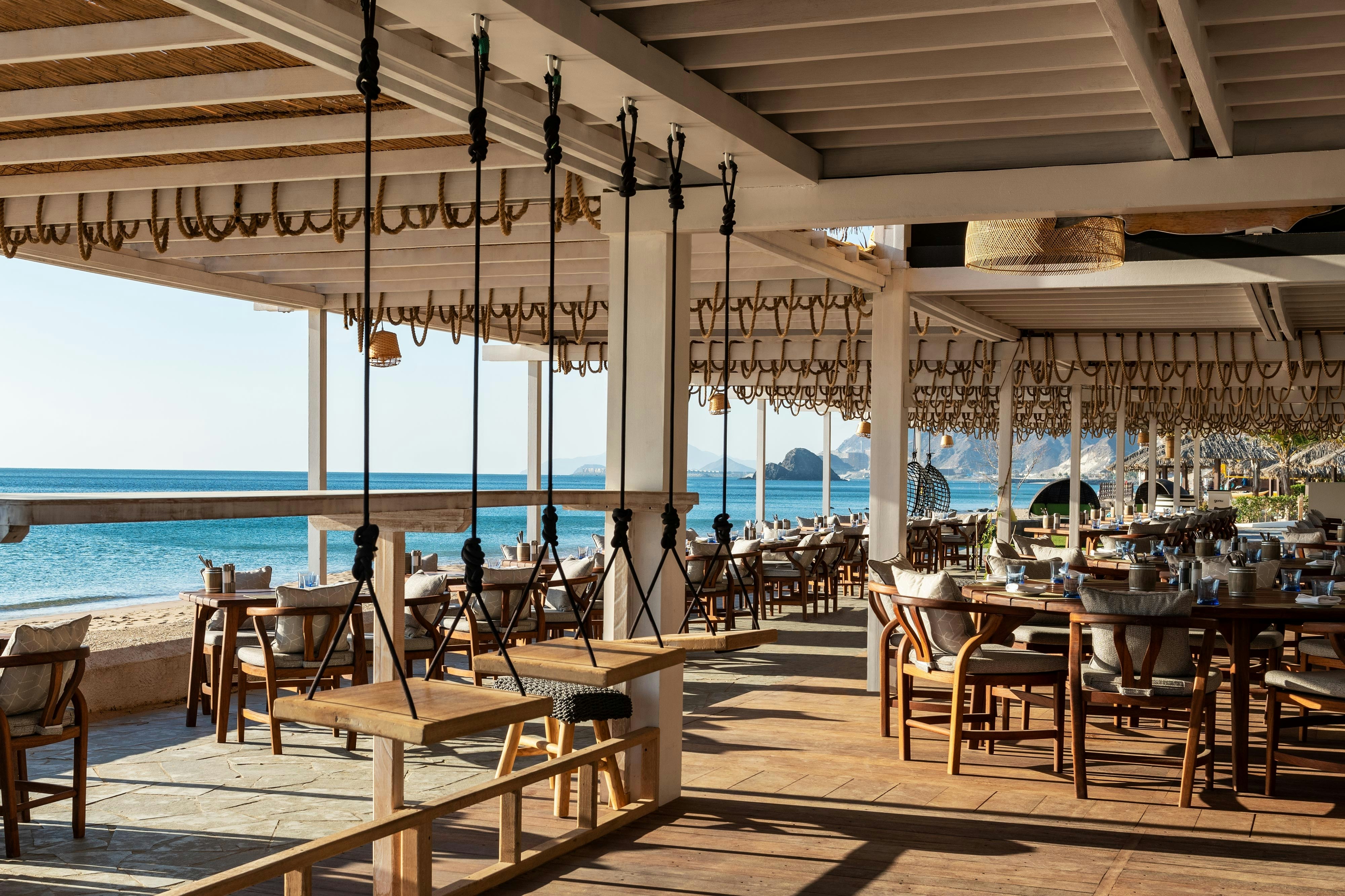 Le Meridien Al Aqah Beach Resort 34/65