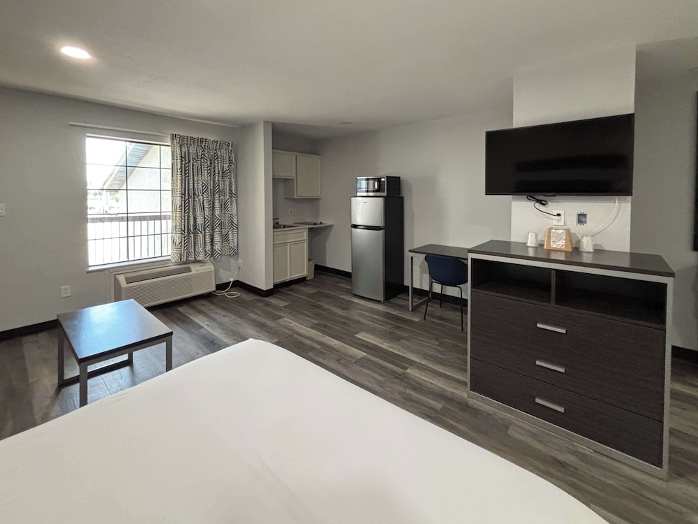 Motel6 La Porte, TX 34/54