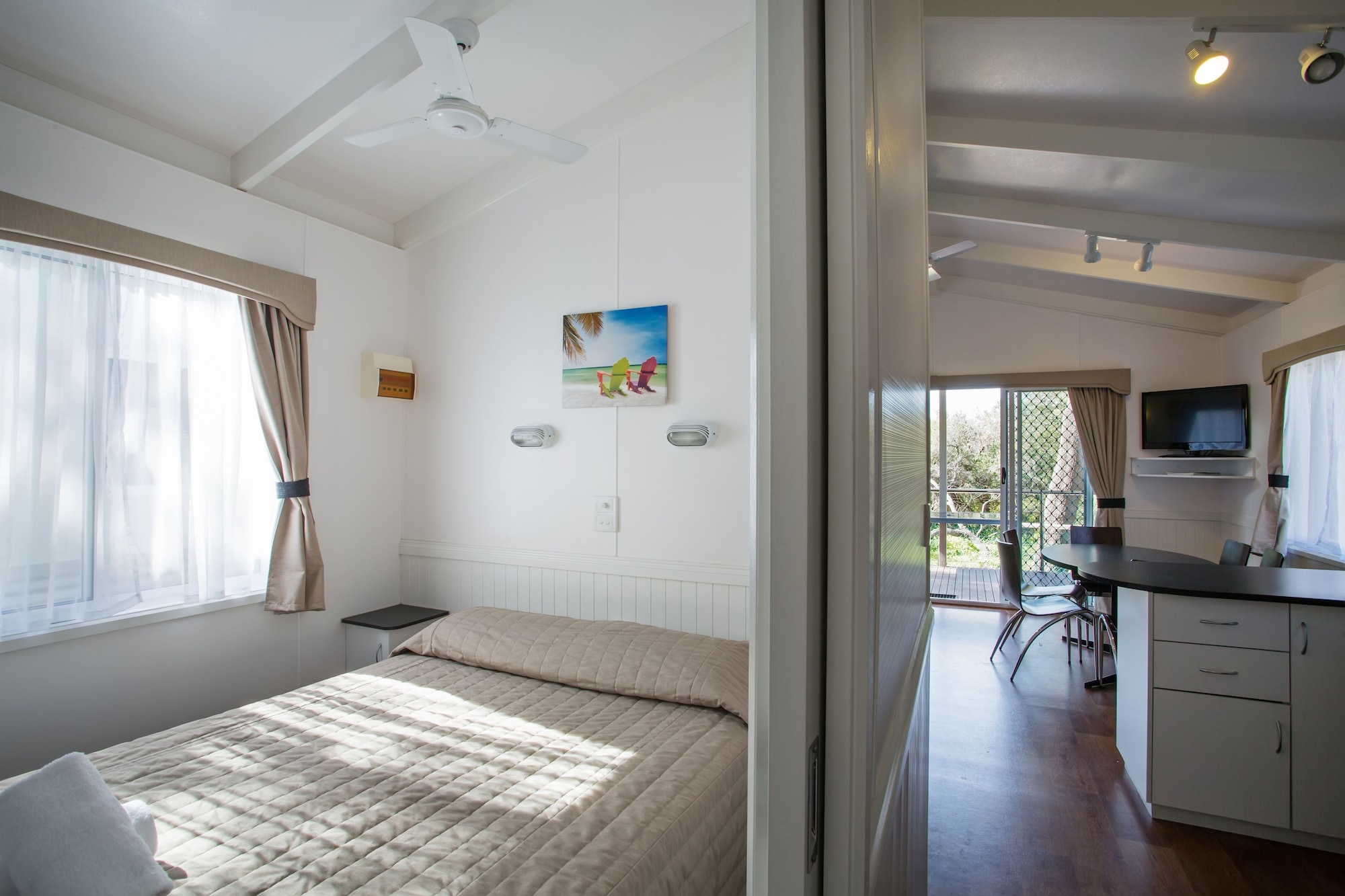 3 Bedrooms, Villa, 2 Queen and Twin Beds, Beach Front