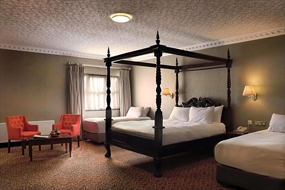 SEVEN OAKS HOTEL 9/46