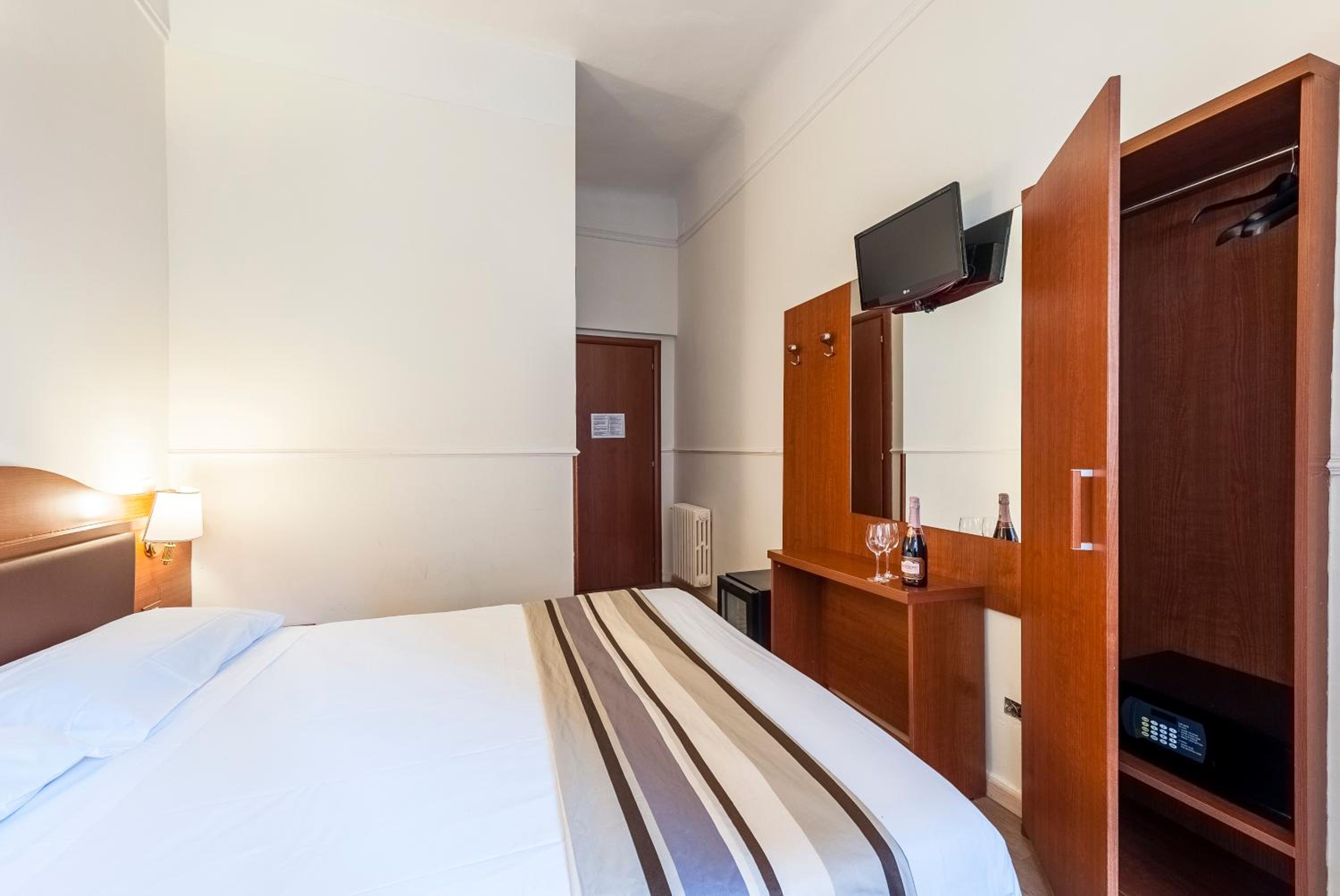 Economy, Double or Twin Bed