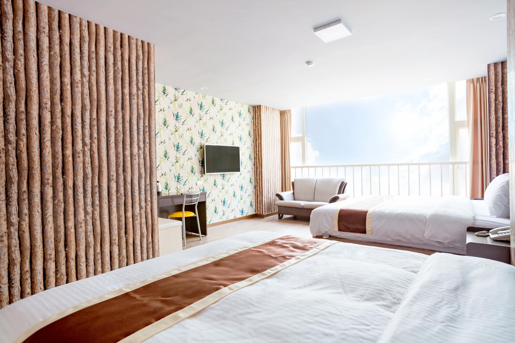 غرفة عائلية، A Ace Hotel 2/2