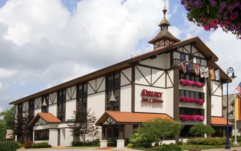 Drury Inn and Suites Frankenmuth 1/28